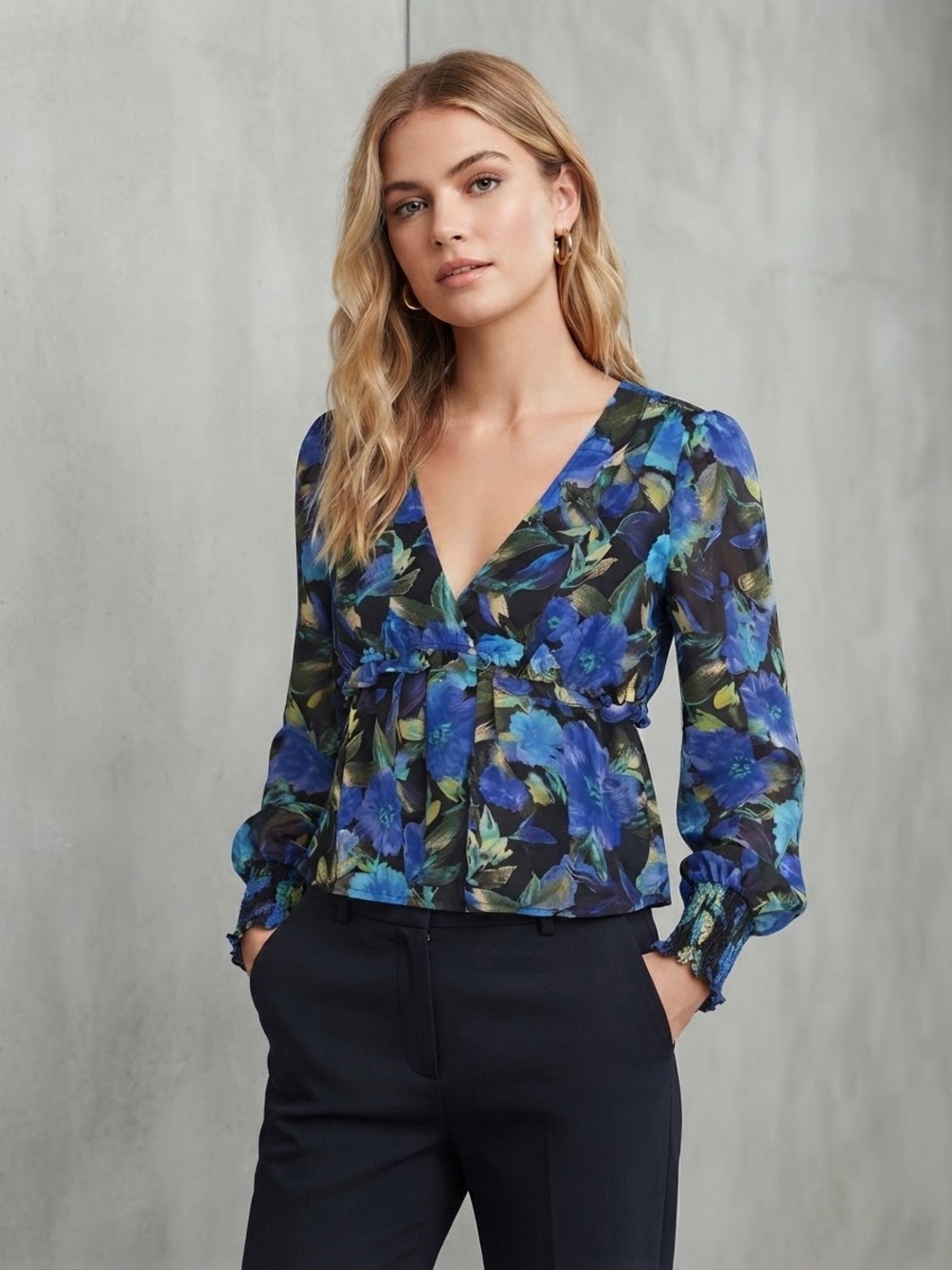 Blu Pepper Floral V-Neck Long-Sleeve Blouse - Blue New With Tags